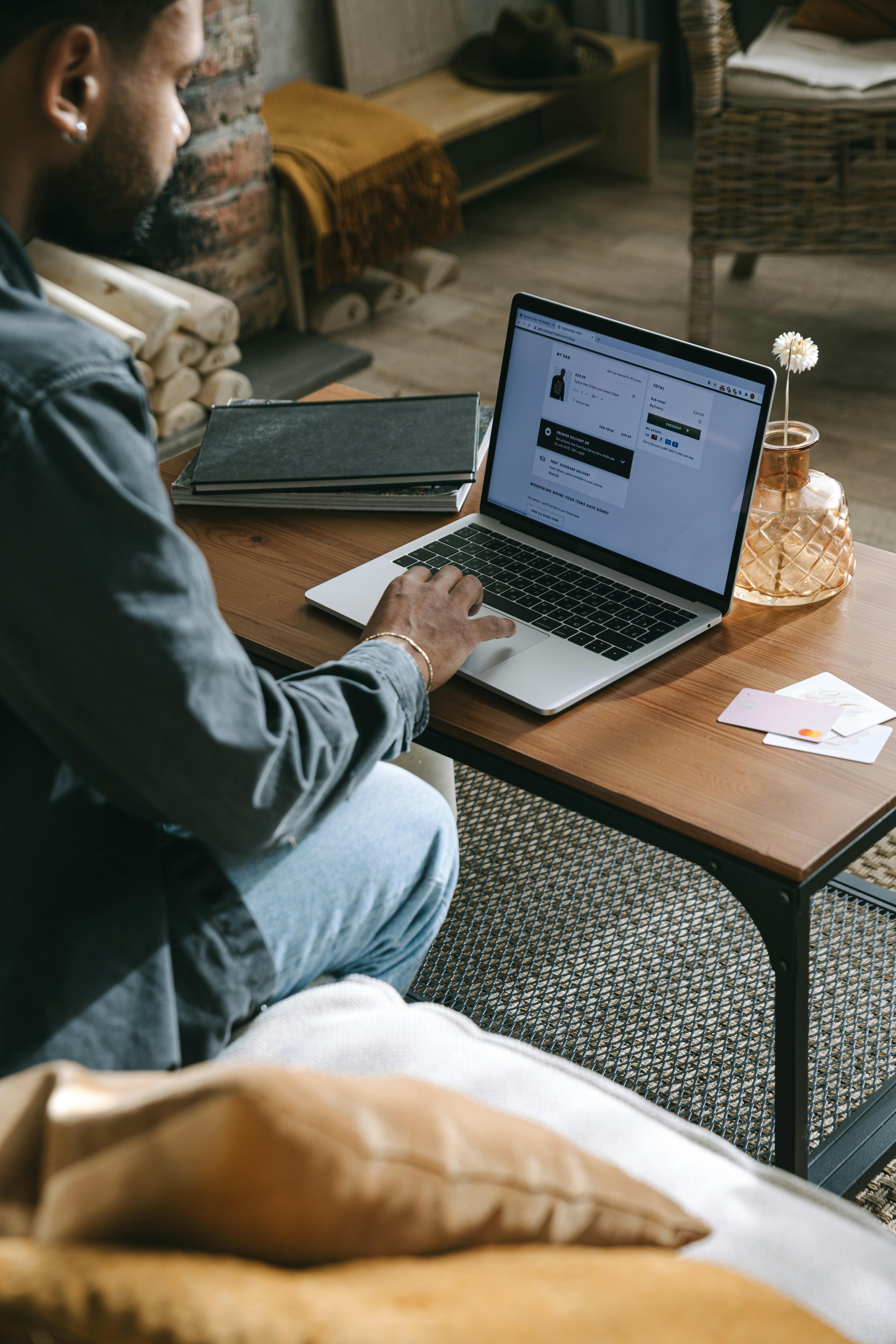 Sellufy e-commerce centralized product data management dashboard